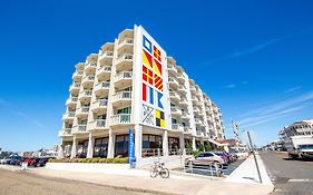 Port Royal Oceanfront Hotel